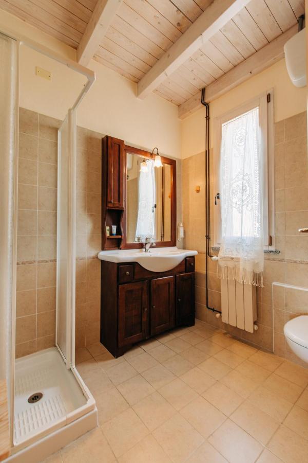 Locanda Belvedere Saludecio Bagian luar foto