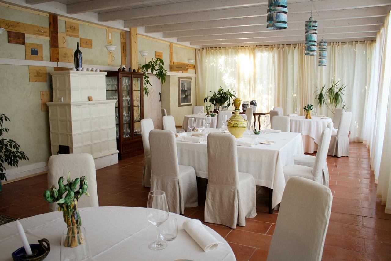 Locanda Belvedere Saludecio Bagian luar foto